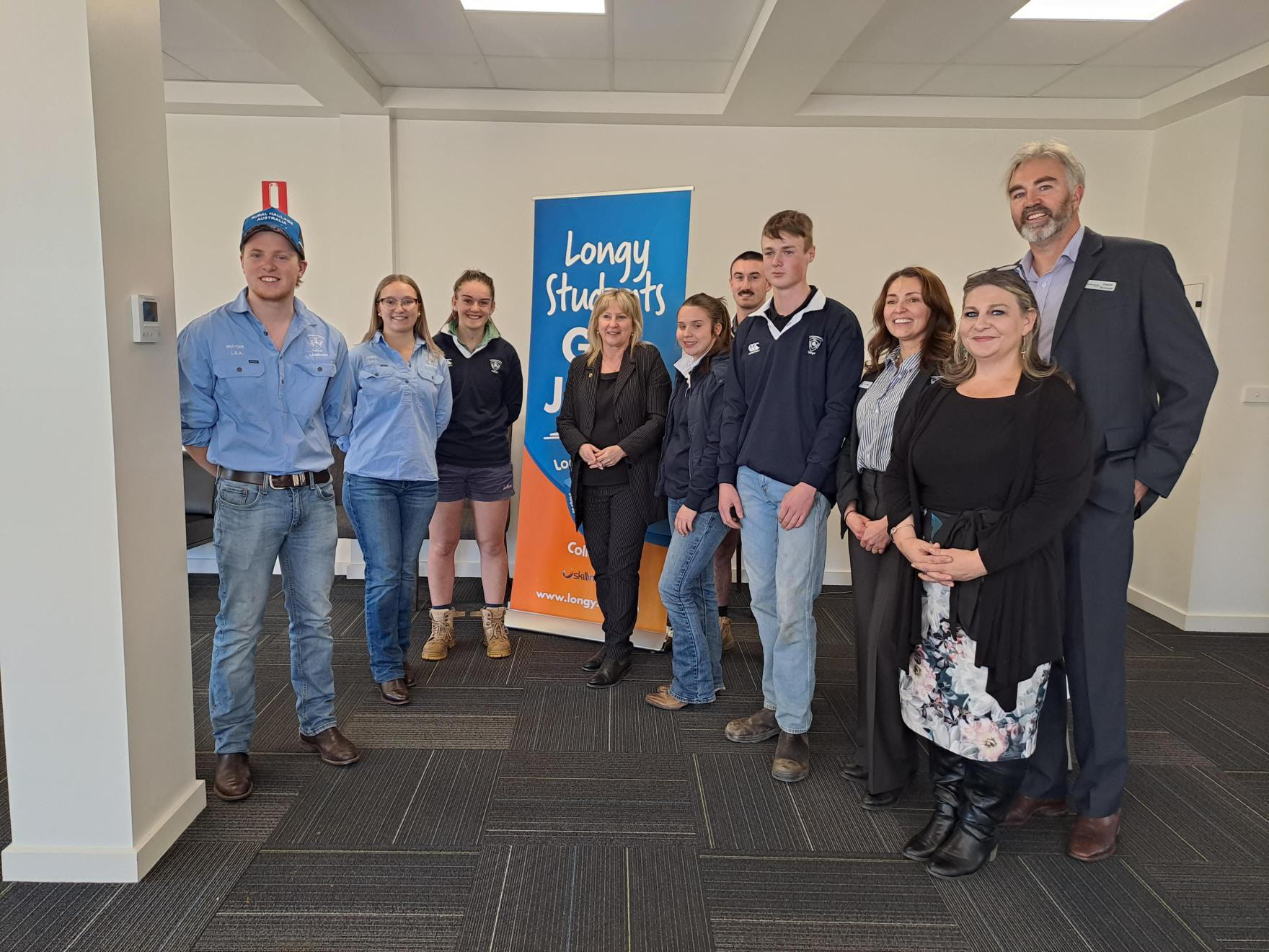 TO RECEIVE 1.87 Million FEDeration University TAFE & Longy